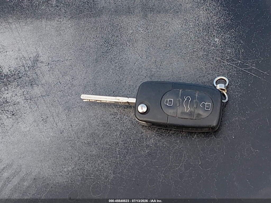 WAULC68E52A230697 2002 AUDI A4 photo no. 11