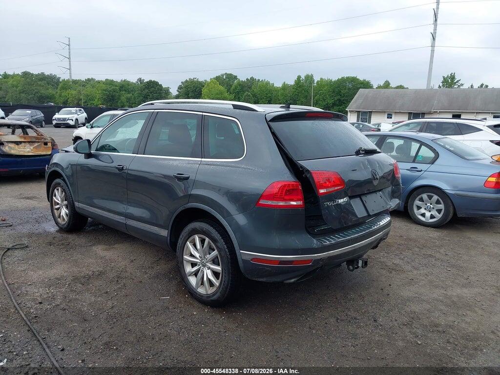WVGEF9BP3GD004531 2016 VOLKSWAGEN TOUAREG photo no. 3