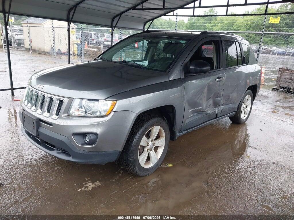 1C4NJDEB2DD237138 2013 JEEP COMPASS photo no. 2