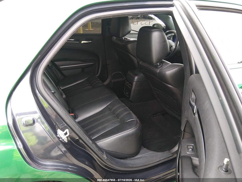 2C3CCABG6KH682809 2019 CHRYSLER 300 photo no. 8