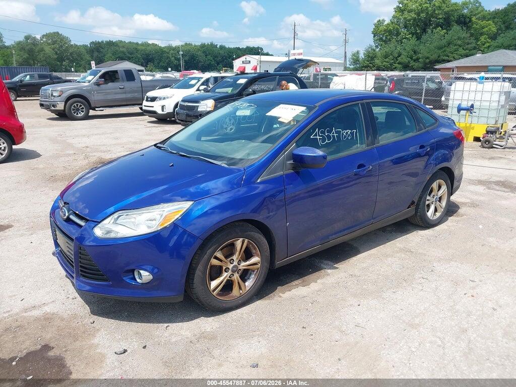 1FAHP3F2XCL381678 2012 FORD FOCUS photo no. 2