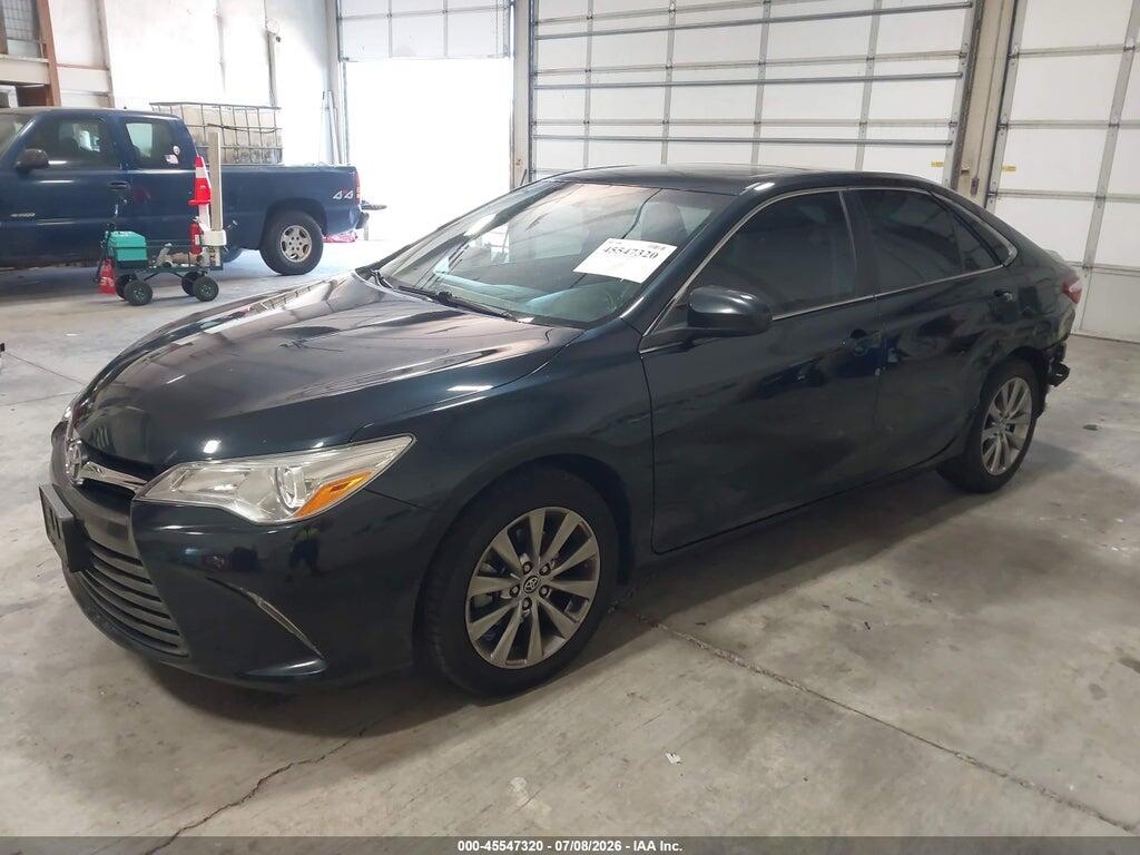 4T1BF1FK3FU943406 2015 TOYOTA CAMRY photo no. 2