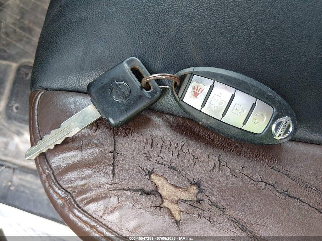 1N6BA1F40HN565656 2017 NISSAN TITAN XD photo no. 11