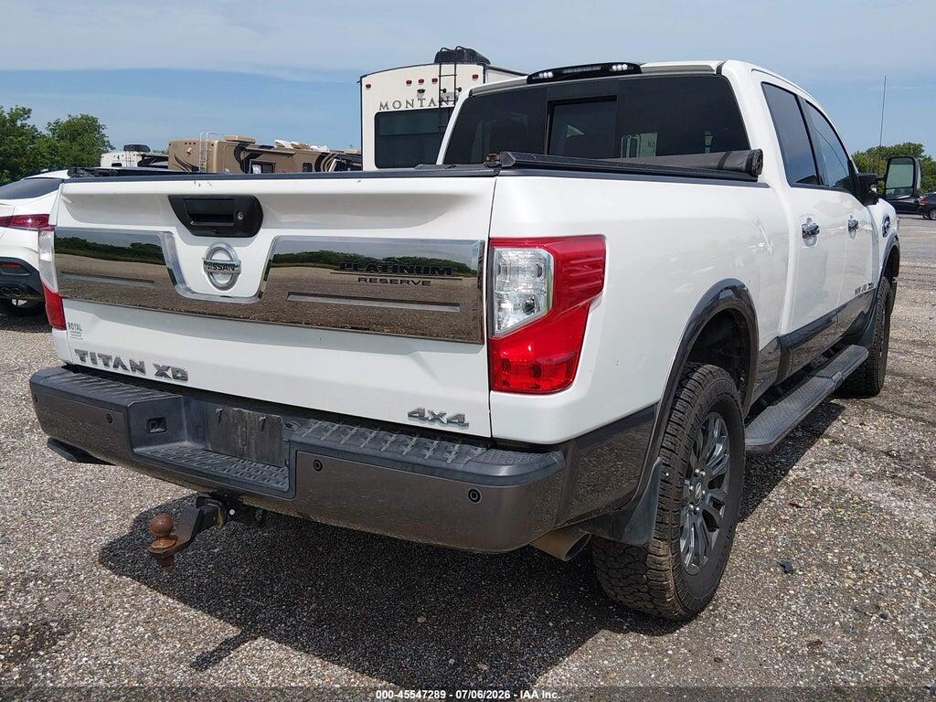 1N6BA1F40HN565656 2017 NISSAN TITAN XD photo no. 4