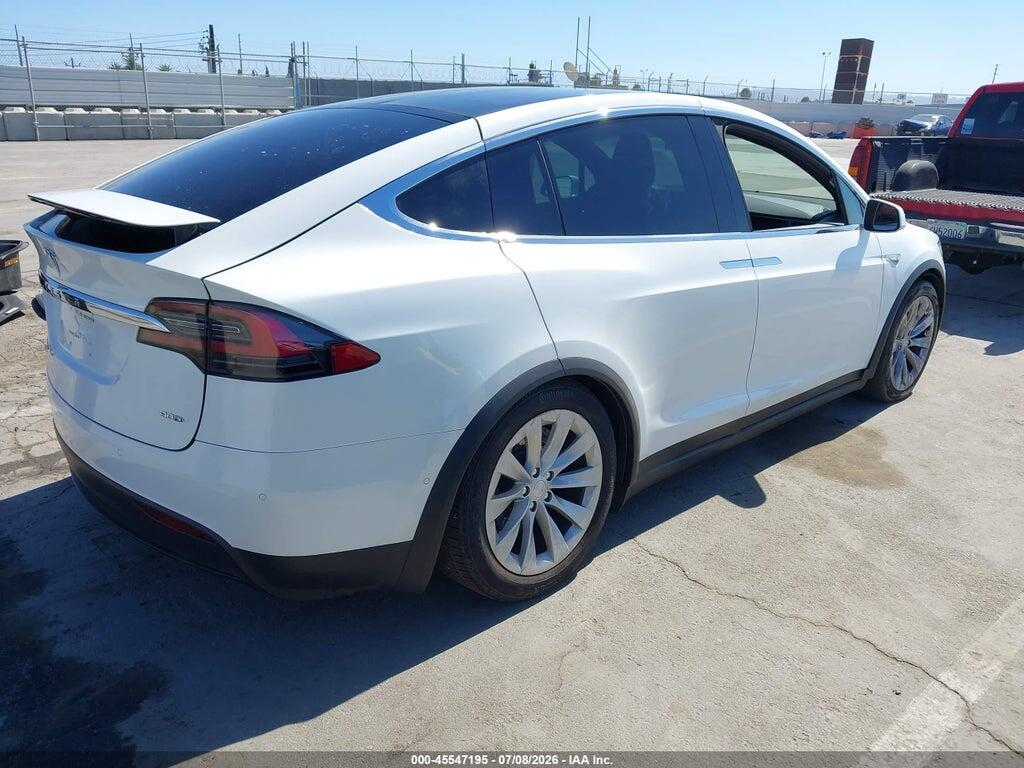 5YJXCBE25GF012202 2016 TESLA MODEL X photo no. 4