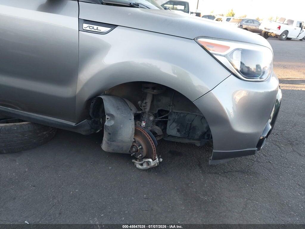 KNDJP3A51G7261327 2016 KIA SOUL photo no. 6