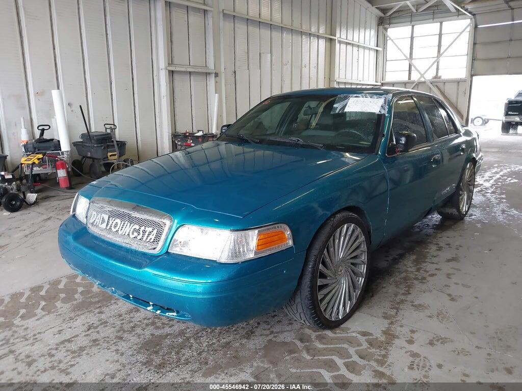 2FABP7BV5AX106457 2010 FORD CROWN VICTORIA photo no. 2