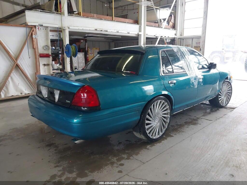 2FABP7BV5AX106457 2010 FORD CROWN VICTORIA photo no. 4