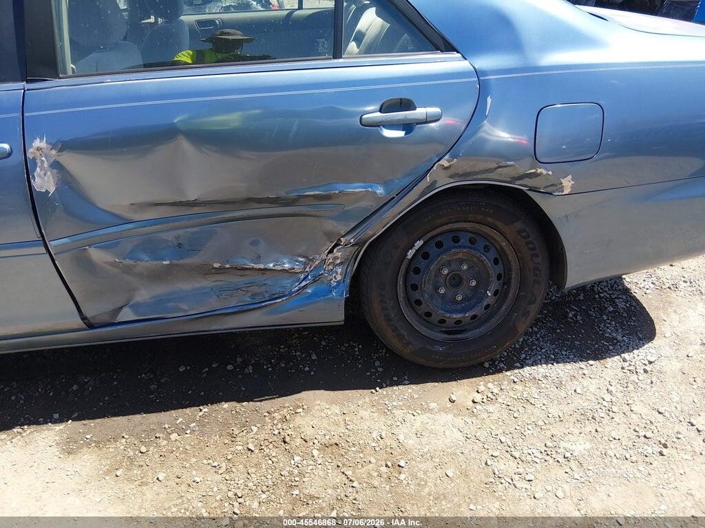 JTDBE32K640260337 2004 TOYOTA CAMRY photo no. 6