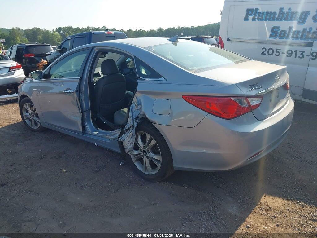 5NPEC4AC5BH287953 2011 HYUNDAI SONATA photo no. 3