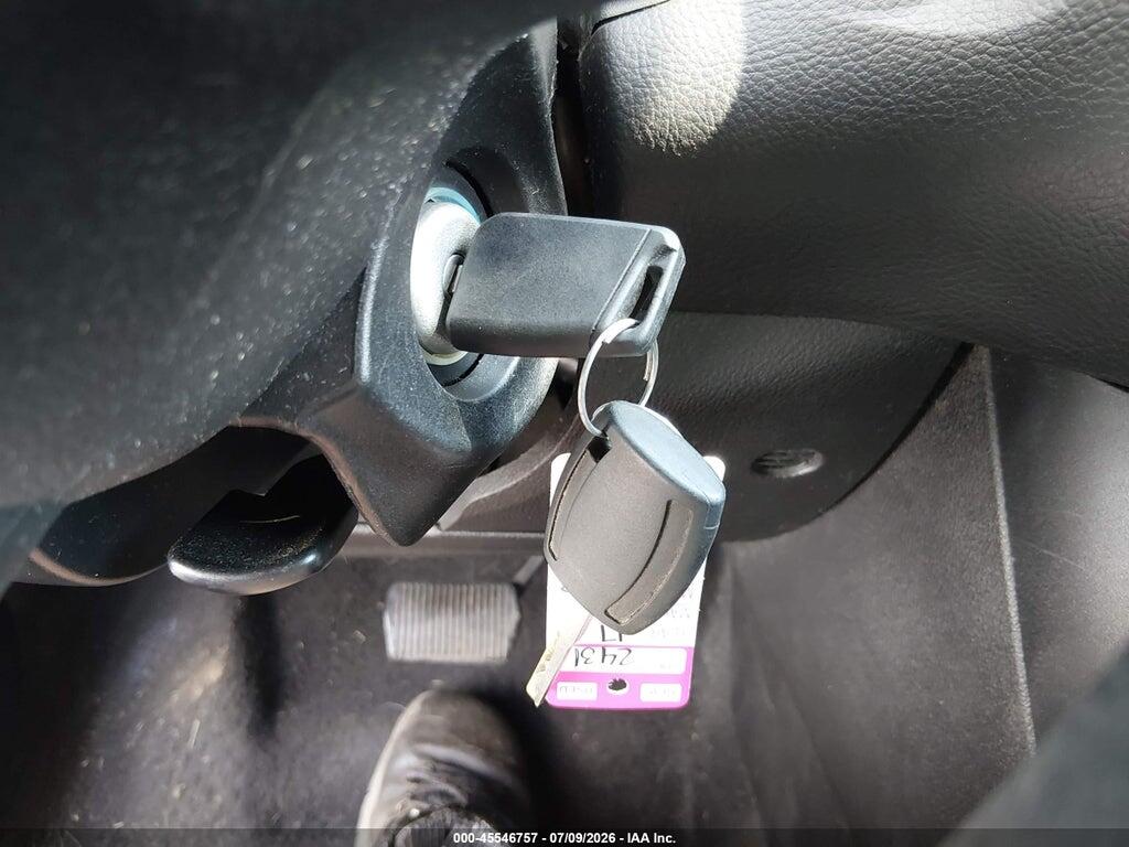 1FADP3E23HL313682 2017 FORD FOCUS photo no. 11