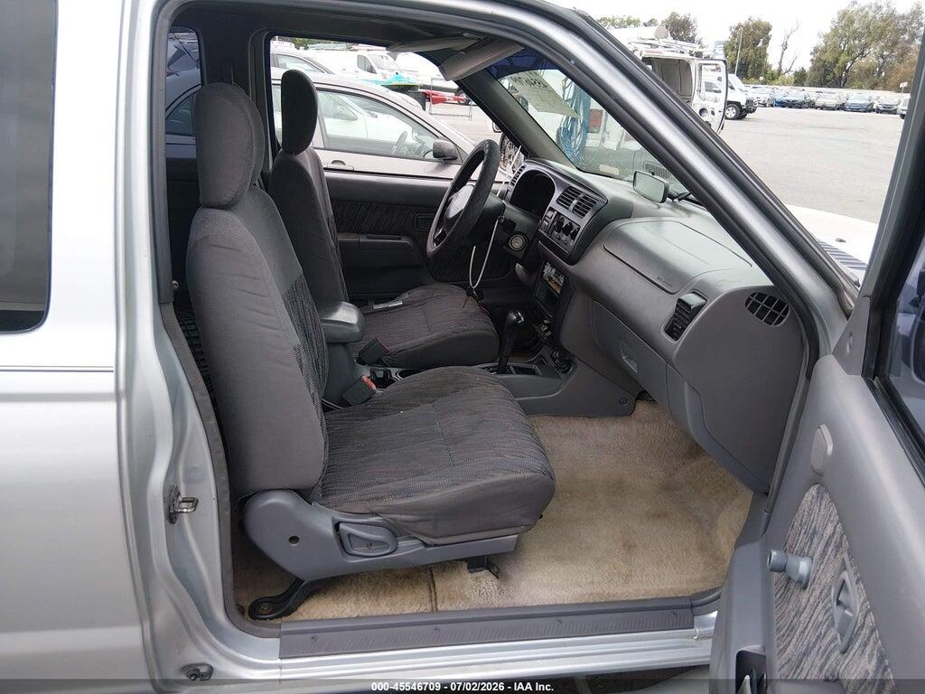 1N6ED26TXYC354056 2000 NISSAN FRONTIER photo no. 5