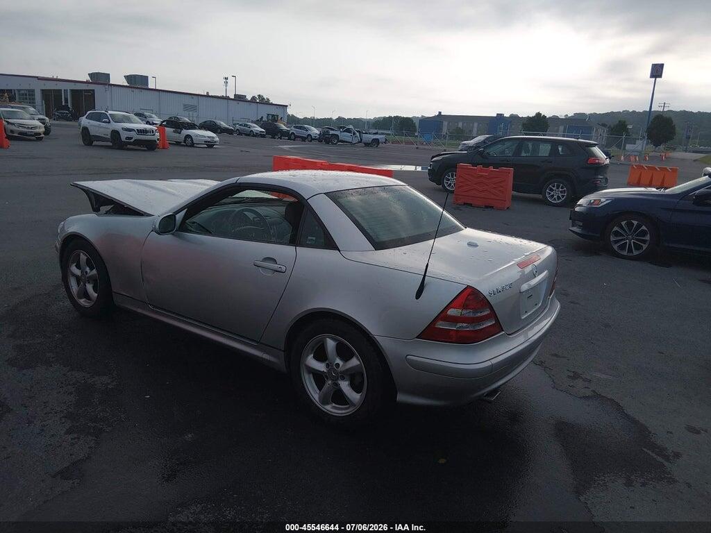 WDBKK65F83F297604 2003 MERCEDES-BENZ SLK 320 photo no. 3