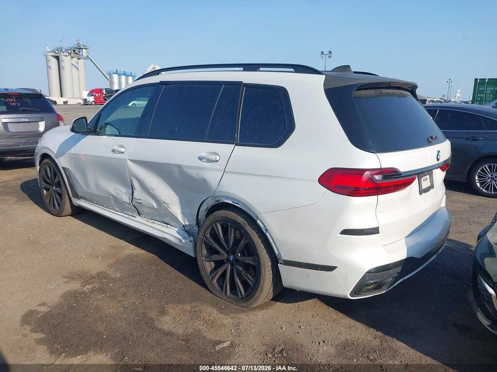 5UXCX6C03M9H59753 2021 BMW X7 photo no. 3