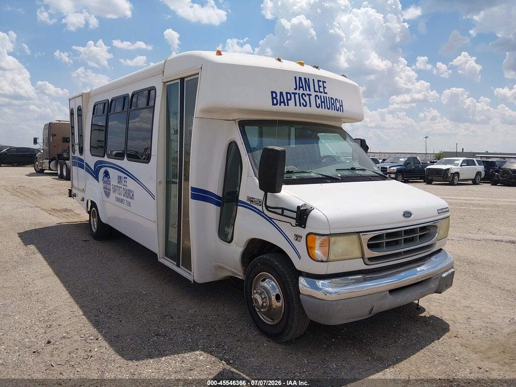 1FDXE45F42HB76067 2002 FORD E-450 CUTAWAY photo no. 1