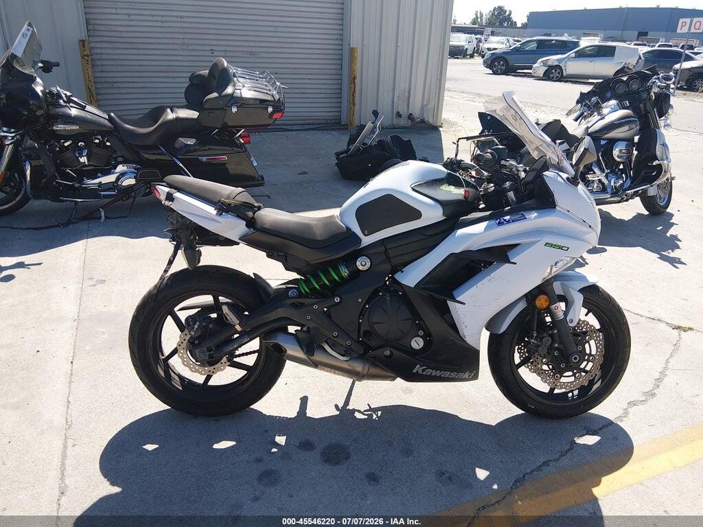 JKAEXEE11FDA20160 2015 KAWASAKI EX650 photo no. 12