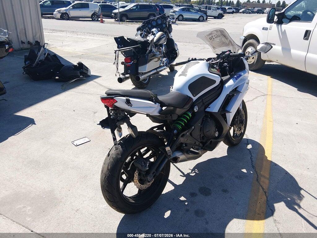 JKAEXEE11FDA20160 2015 KAWASAKI EX650 photo no. 4