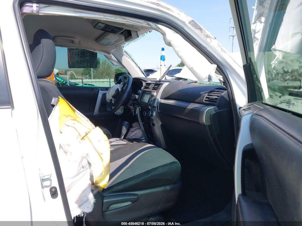 JTEBU5JR9K5653662 2019 TOYOTA 4RUNNER photo no. 5