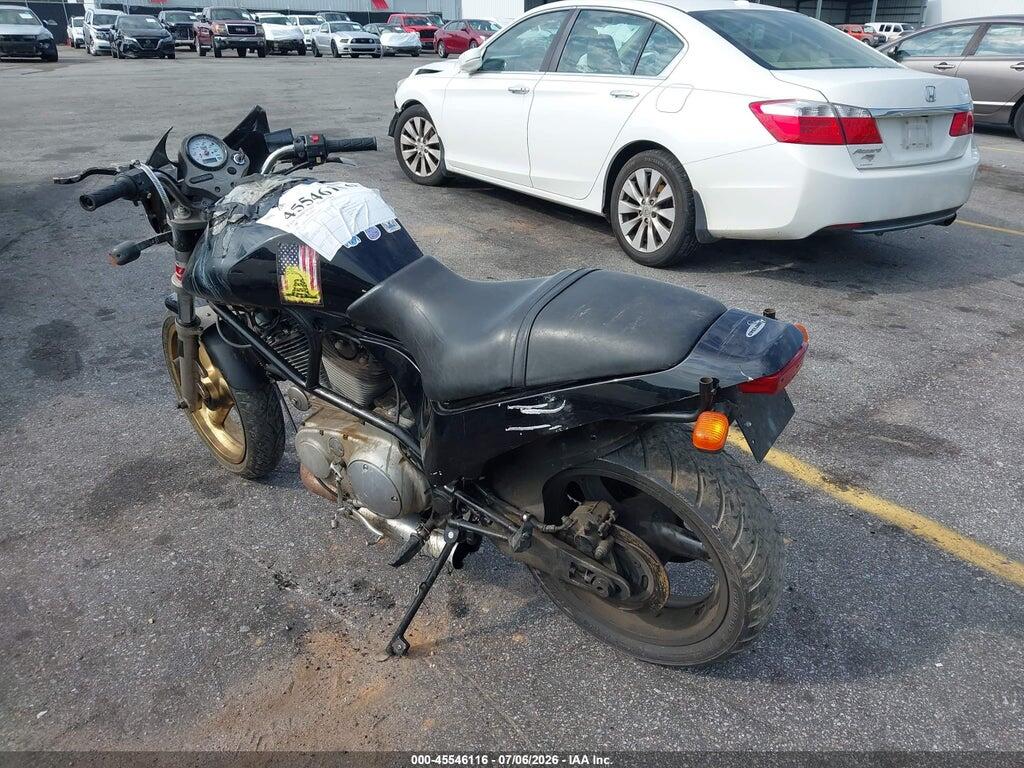4MZKS11J1Y3302516 2000 BUELL CYCLONE photo no. 3