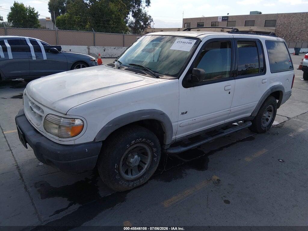 1FMDU72X4YUB48757 2000 FORD EXPLORER photo no. 2