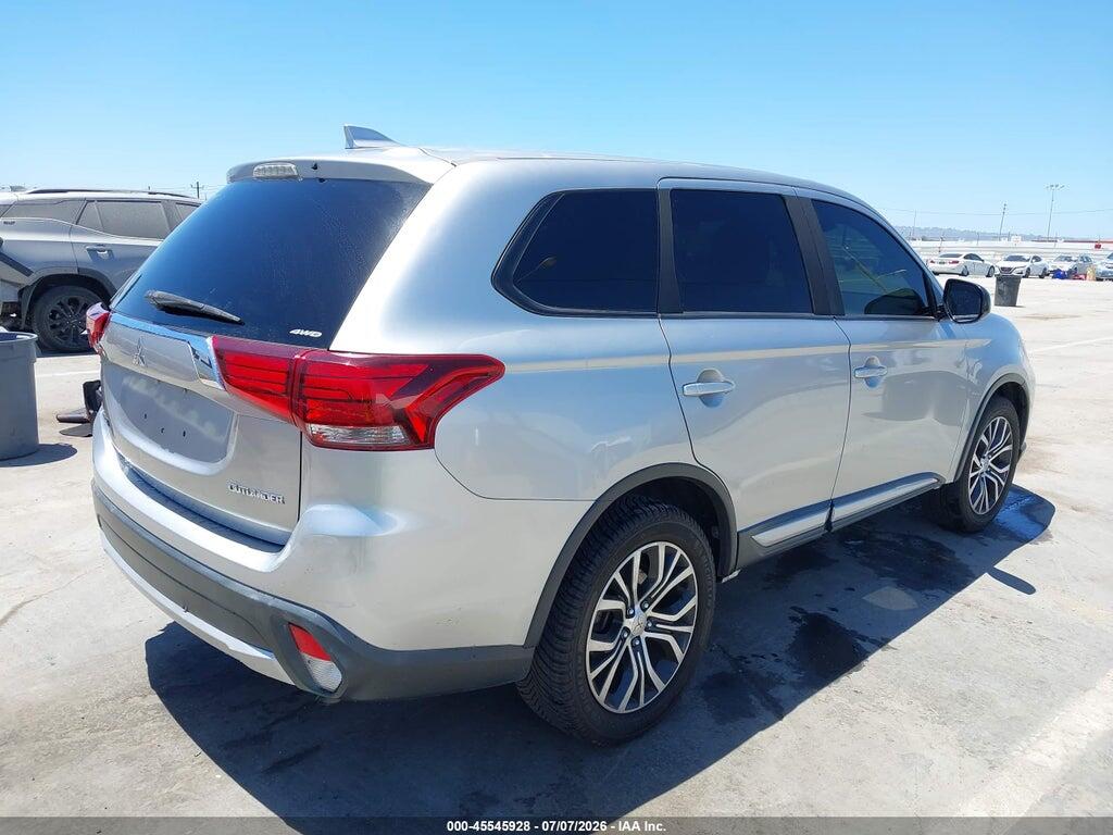 JA4AZ3A37JZ052916 2018 MITSUBISHI OUTLANDER photo no. 4