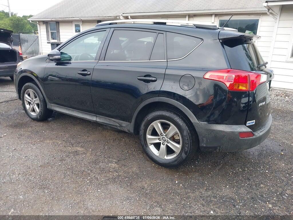 2T3WFREV2FW205180 2015 TOYOTA RAV4 photo no. 3