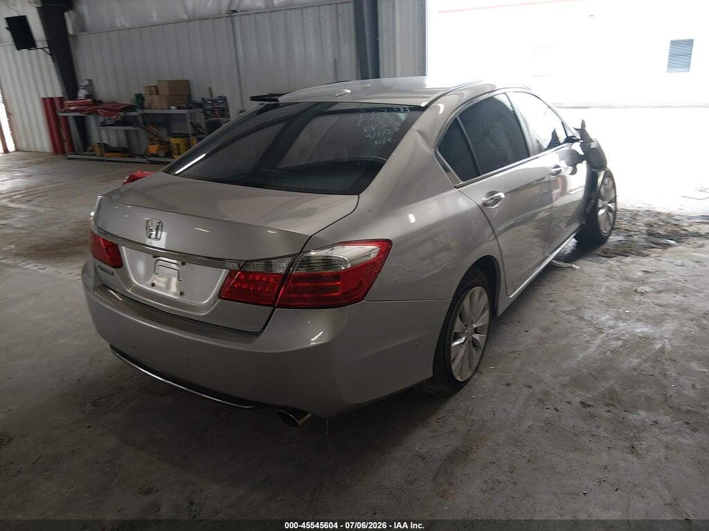 1HGCR2F85DA116176 2013 HONDA ACCORD photo no. 4