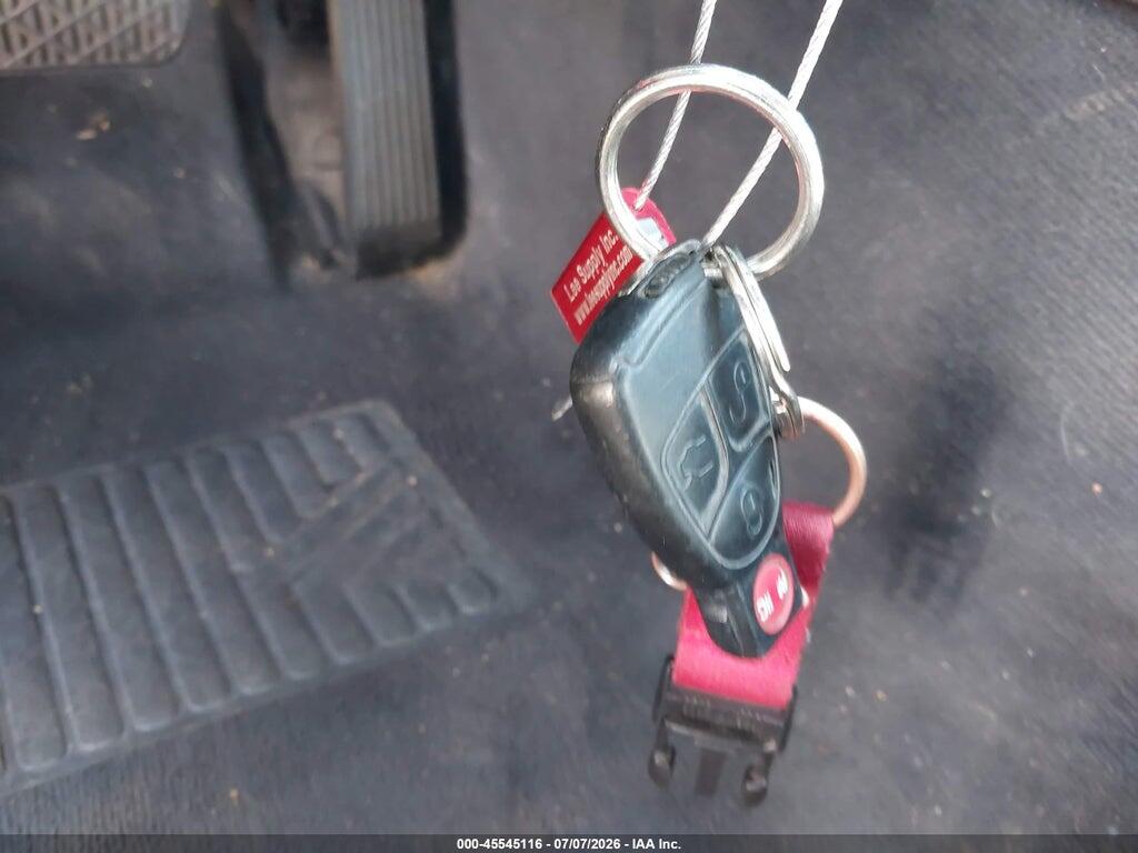 WDBUF65J65A727793 2005 MERCEDES-BENZ E 320 photo no. 11