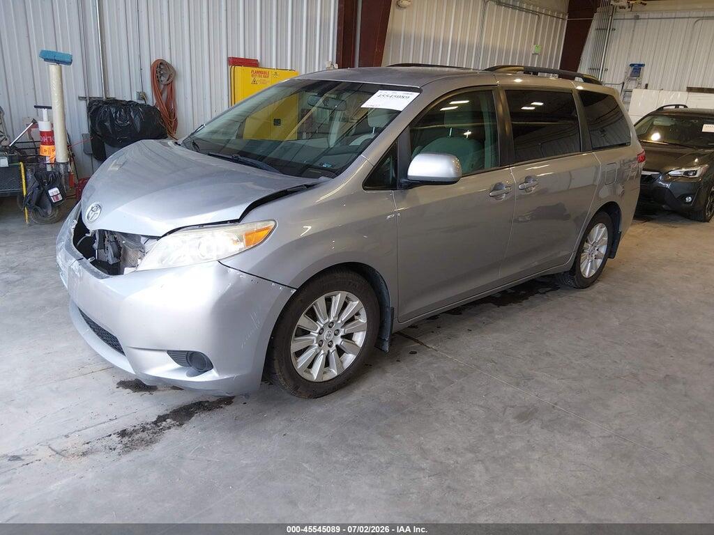5TDJK3DC0CS042867 2012 TOYOTA SIENNA photo no. 2