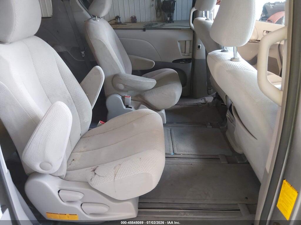 5TDJK3DC0CS042867 2012 TOYOTA SIENNA photo no. 8