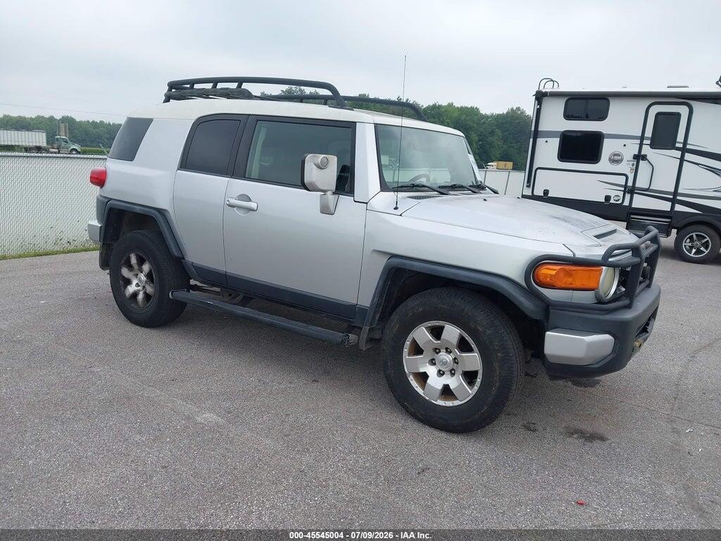 JTEBU11F28K015570 2008 TOYOTA FJ CRUISER photo no. 1