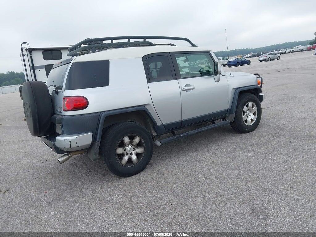 JTEBU11F28K015570 2008 TOYOTA FJ CRUISER photo no. 4