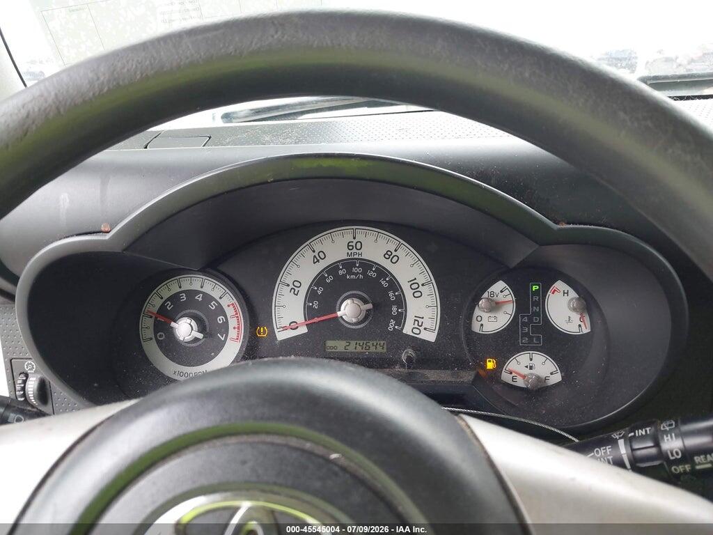 JTEBU11F28K015570 2008 TOYOTA FJ CRUISER photo no. 7