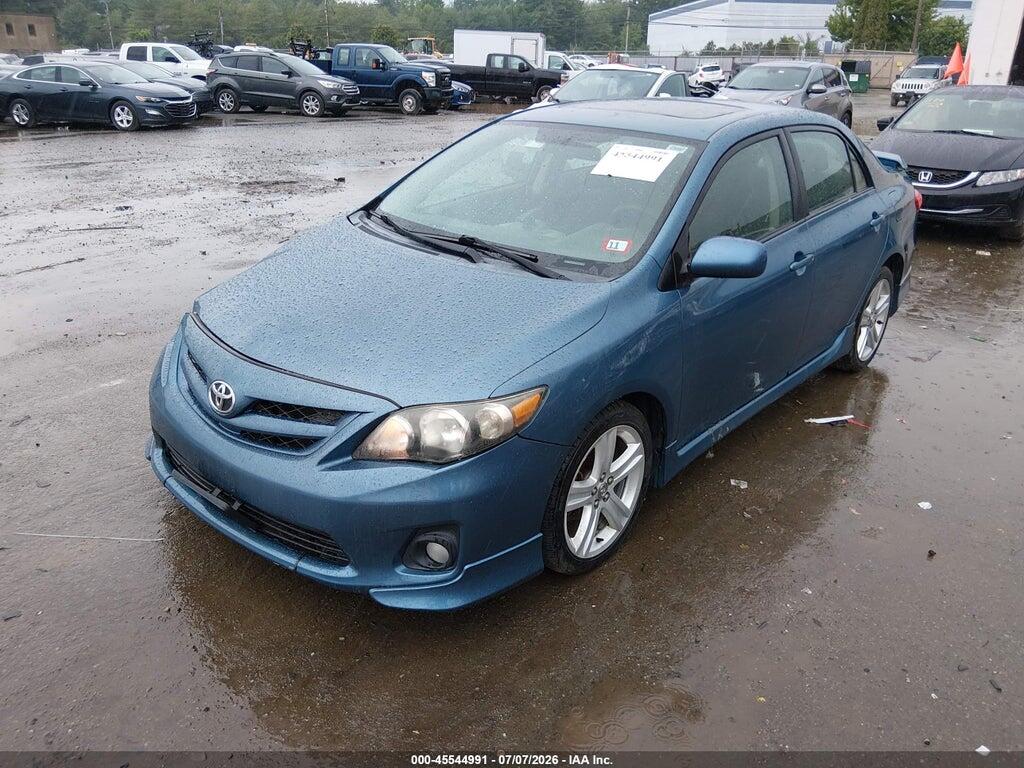 5YFBU4EE5DP110174 2013 TOYOTA COROLLA photo no. 2