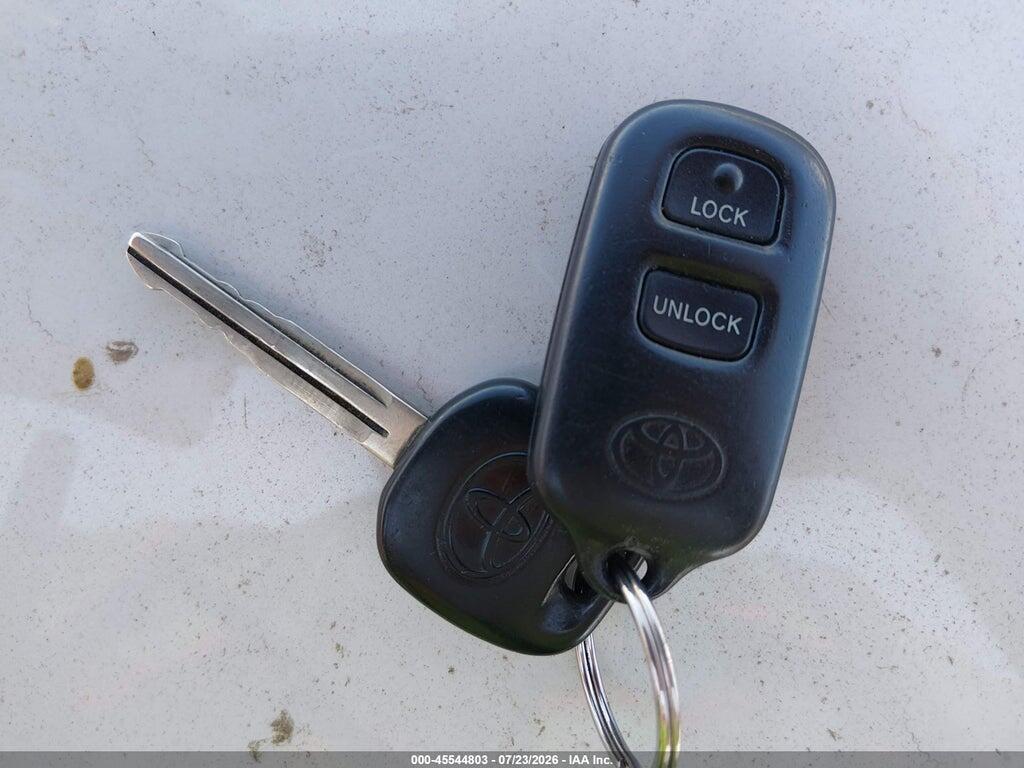 JT2BK18U330081380 2003 TOYOTA PRIUS photo no. 11