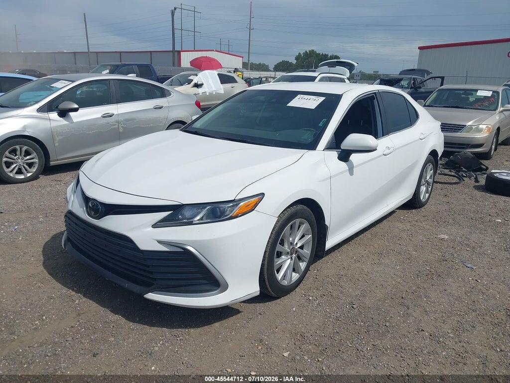 4T1C11AK2MU564453 2021 TOYOTA CAMRY photo no. 2