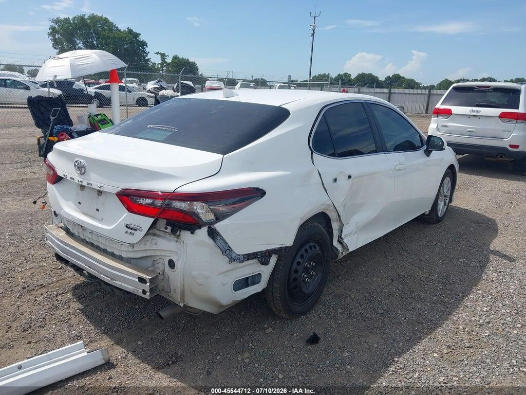4T1C11AK2MU564453 2021 TOYOTA CAMRY photo no. 4