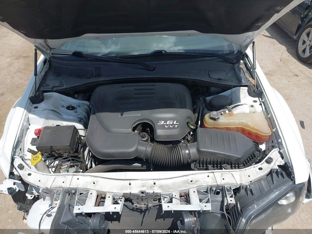 2C3CCAGG9LH180869 2020 CHRYSLER 300 photo no. 10