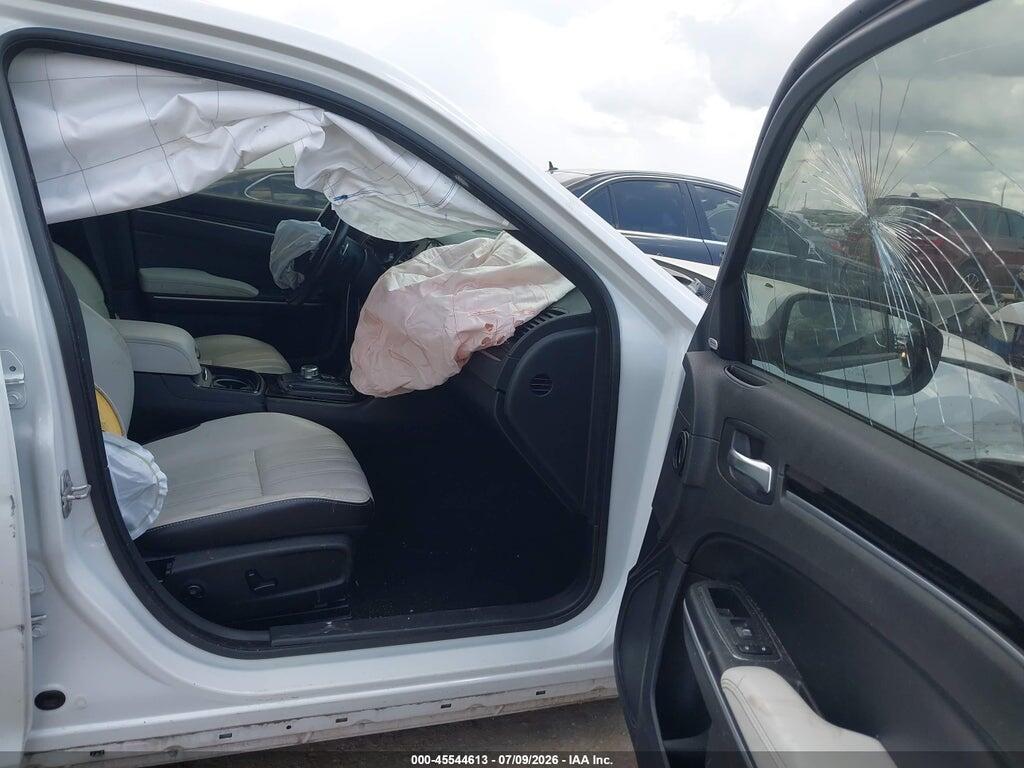 2C3CCAGG9LH180869 2020 CHRYSLER 300 photo no. 5