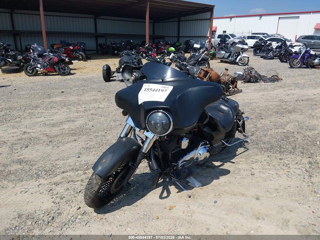 1HD1KB412AB672904 2010 HARLEY-DAVIDSON FLHX photo no. 2