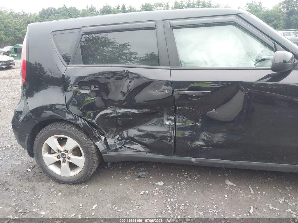 KNDJN2A23J7596912 2018 KIA SOUL photo no. 6