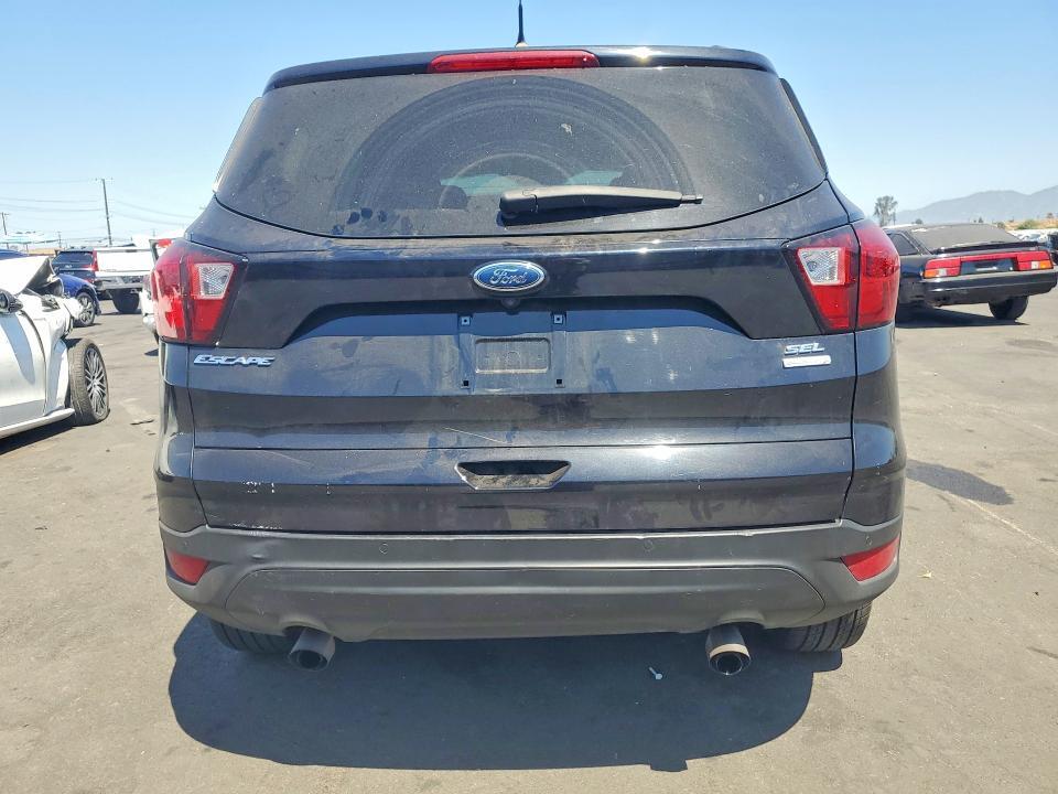 2019 FORD ESCAPE SEL — Фото 6 из 14