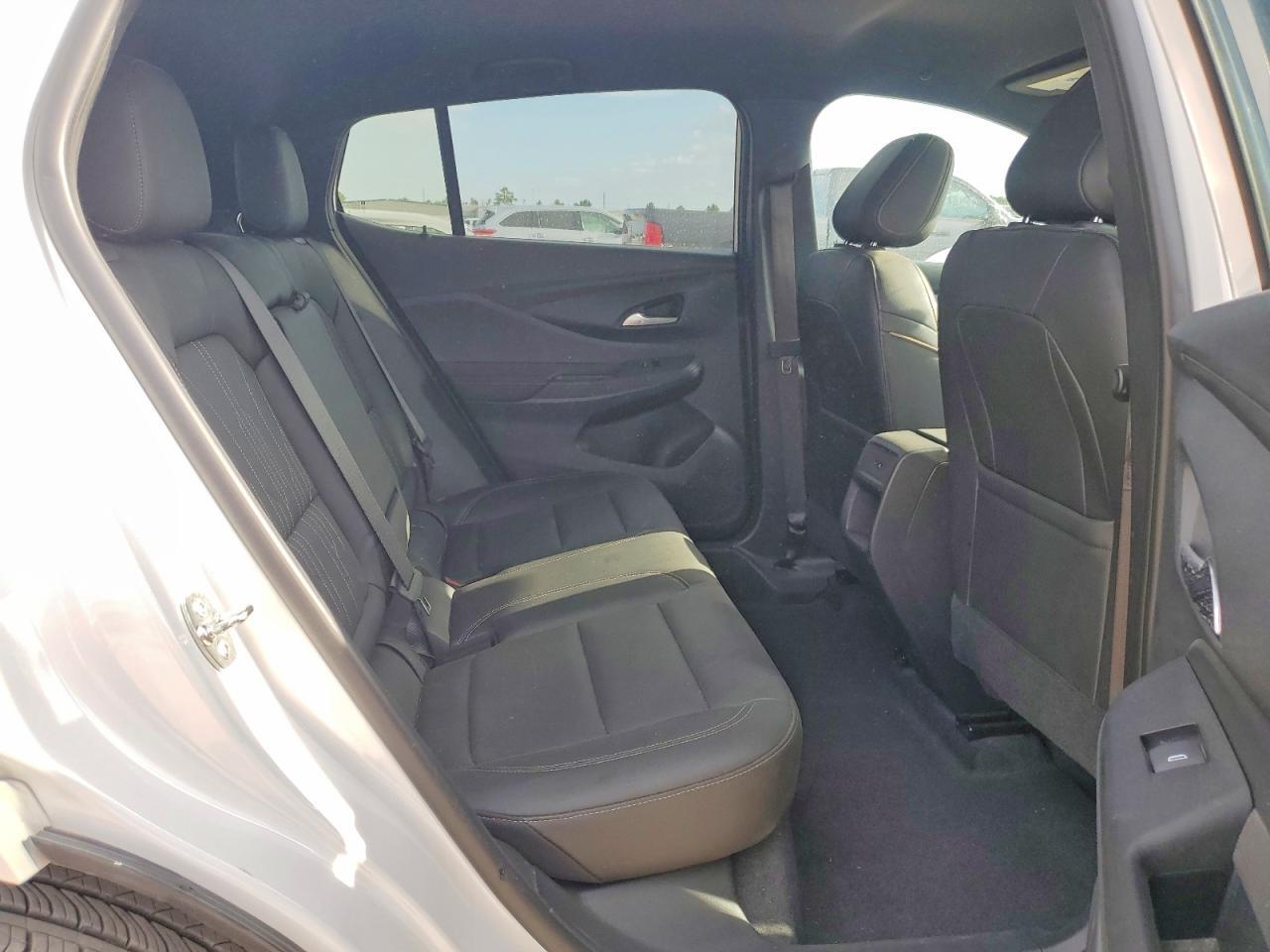 2026 BUICK ENVISTA AVENIR — Фото 11 из 13