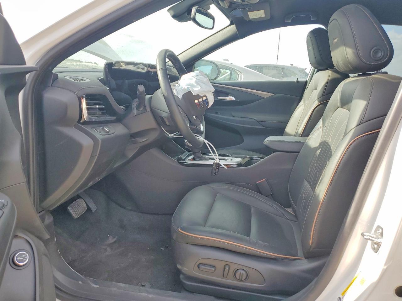 2026 BUICK ENVISTA AVENIR — Фото 7 из 13