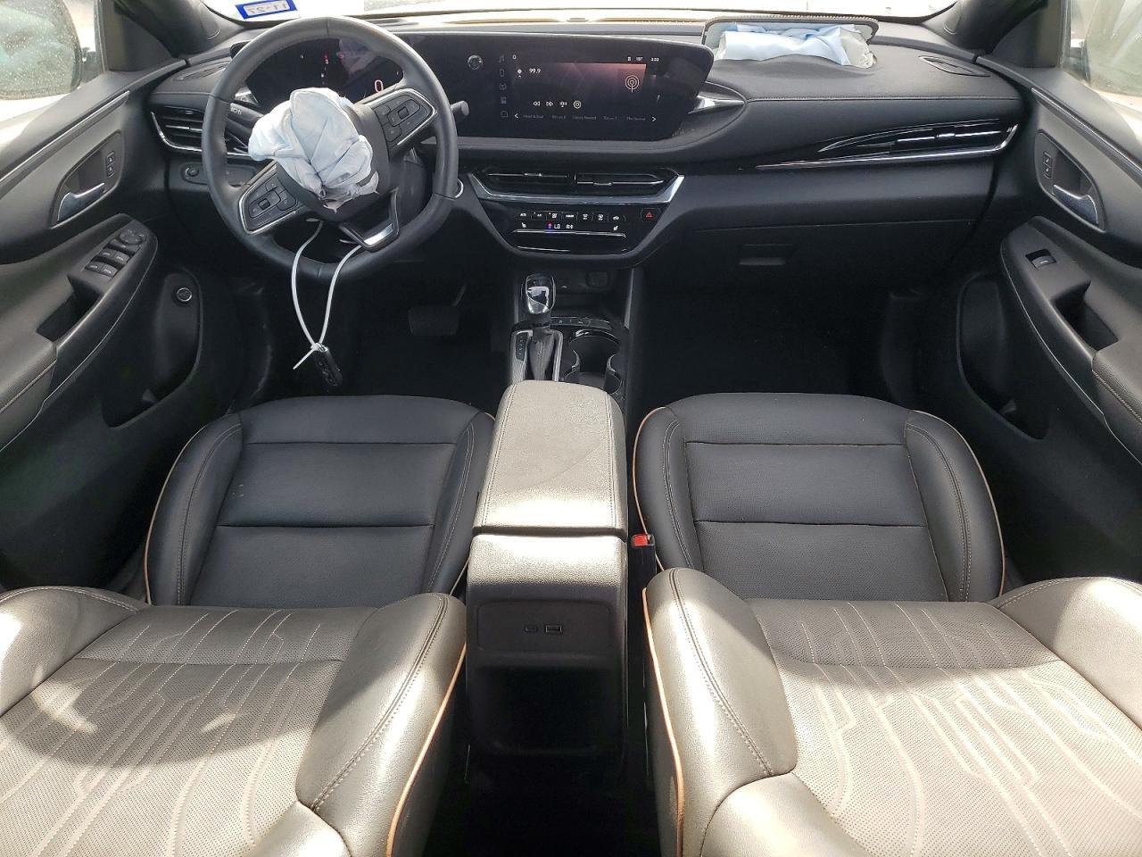 2026 BUICK ENVISTA AVENIR — Фото 8 из 13
