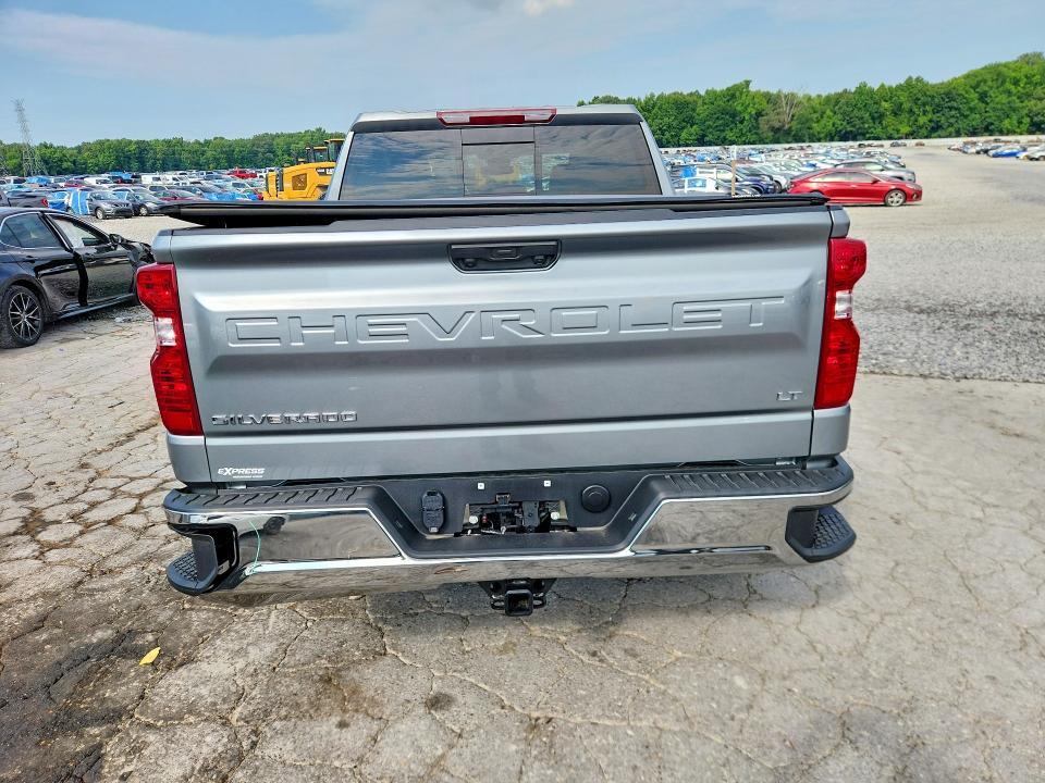 2026 CHEVROLET SILVERADO C1500 LT — Фото 6 из 12