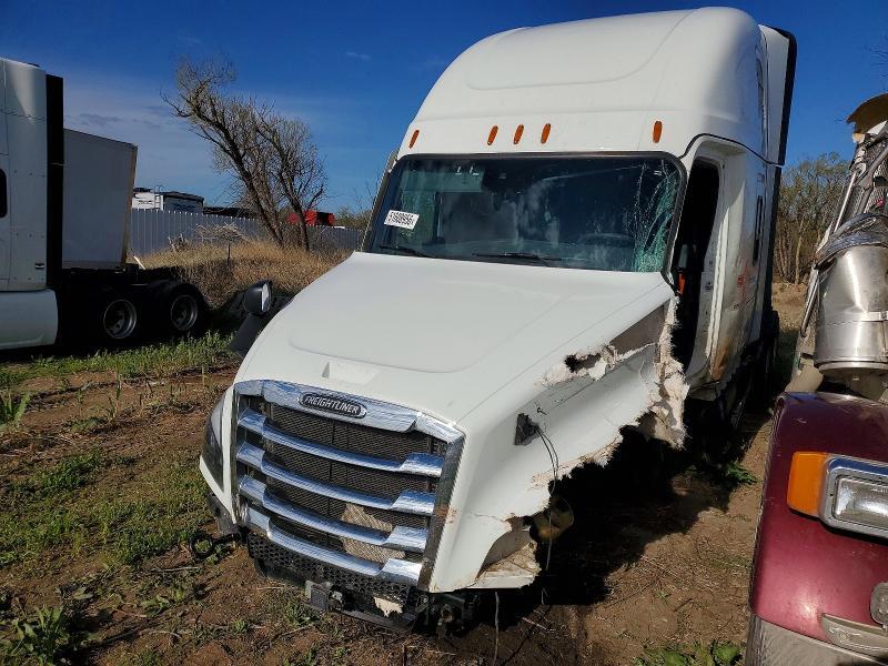 2026 FREIGHTLINER CASCADIA 126 SEMI TRUCK — Фото 2 из 10