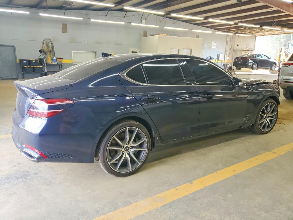 2026 GENESIS G70 2.5T STANDARD — Фото 3 из 12