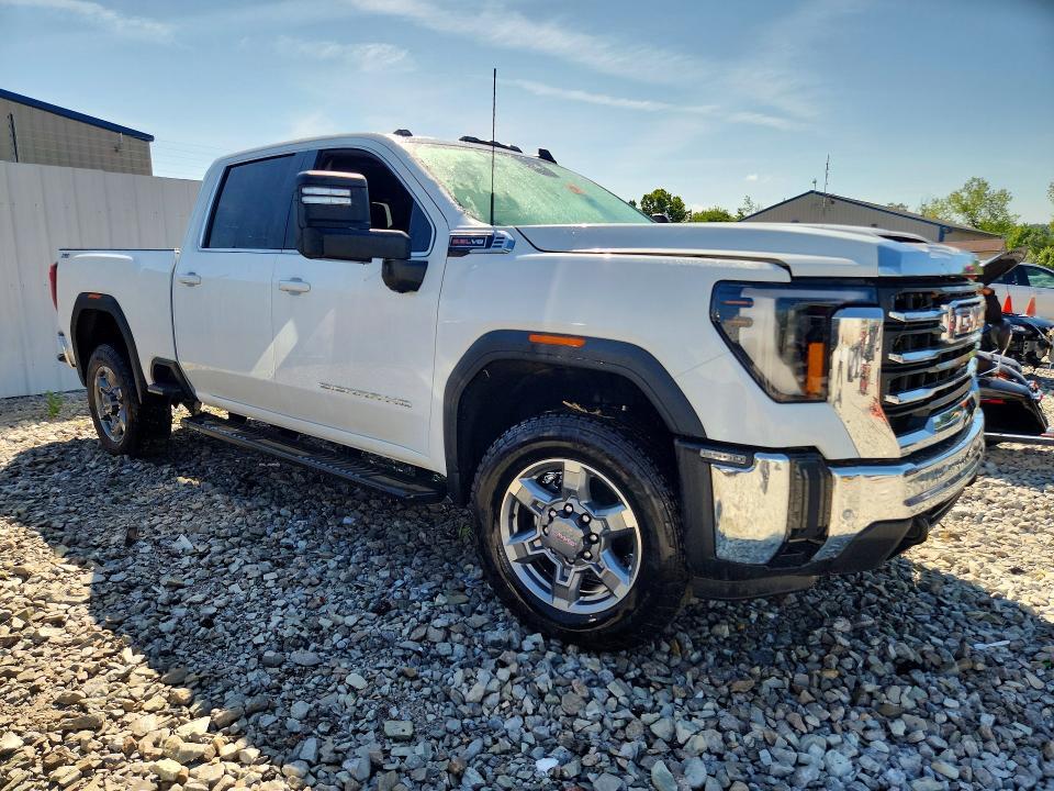 2026 GMC SIERRA K2500 SLE — Фото 4 из 12