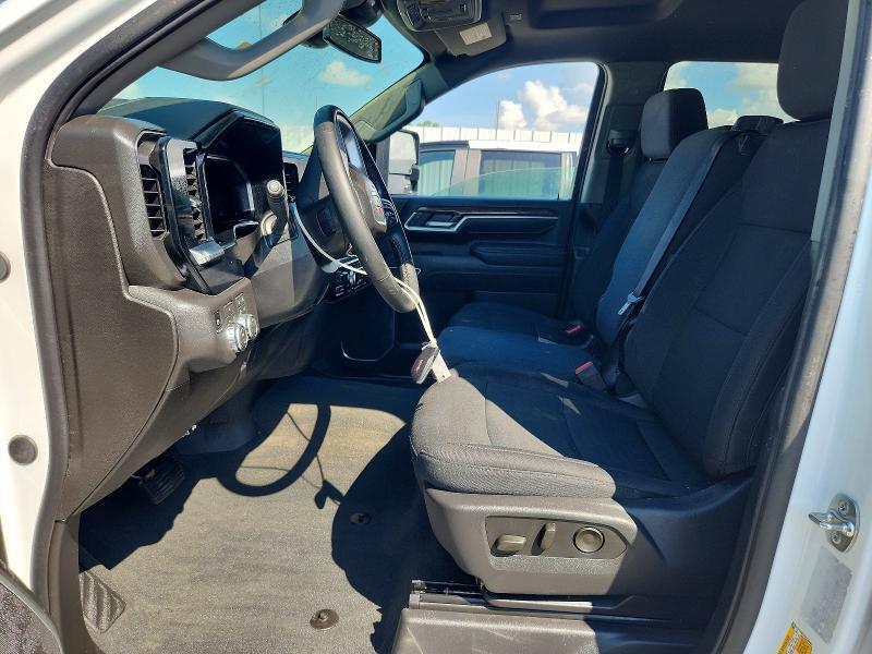 2026 GMC SIERRA K2500 SLE — Фото 7 из 12